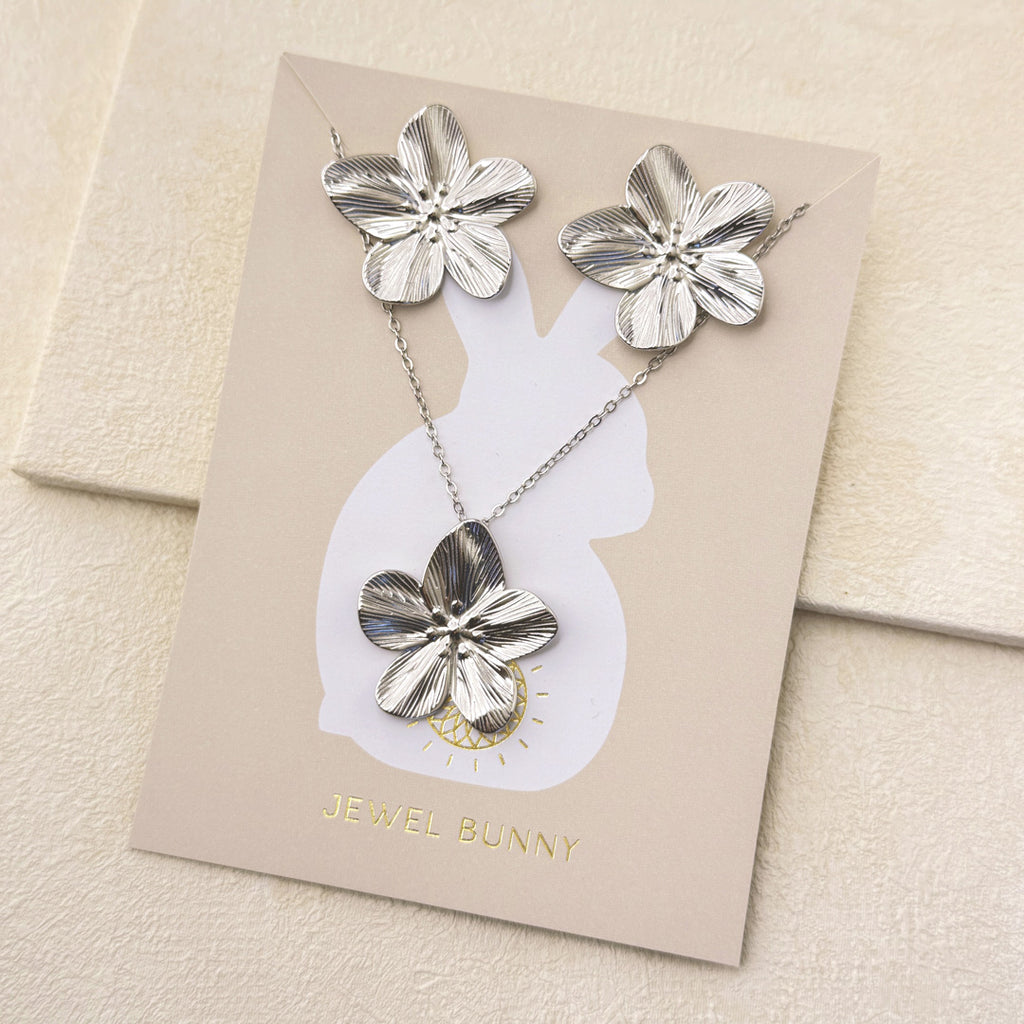 FLORA NECKLACE & EARRING SET- SILVER