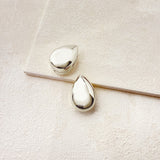 TEAR DROP EARRINGS - SILVER