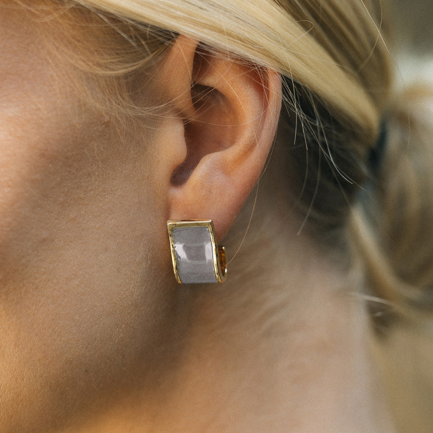 GREY WAVE EARRINGS