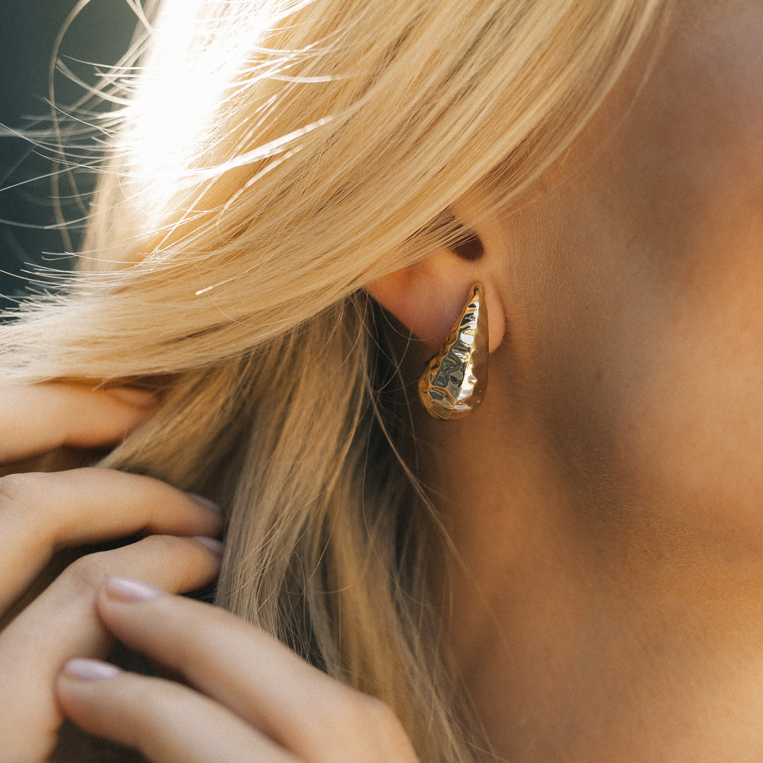 MARNI TEXTURED EARRINGS - GOLD