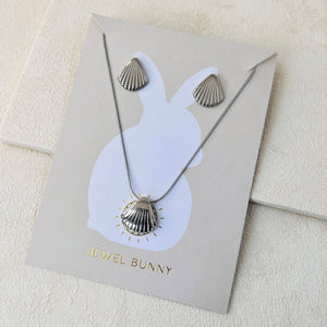 SHELL NECKLACE & EARRING SET- SILVER