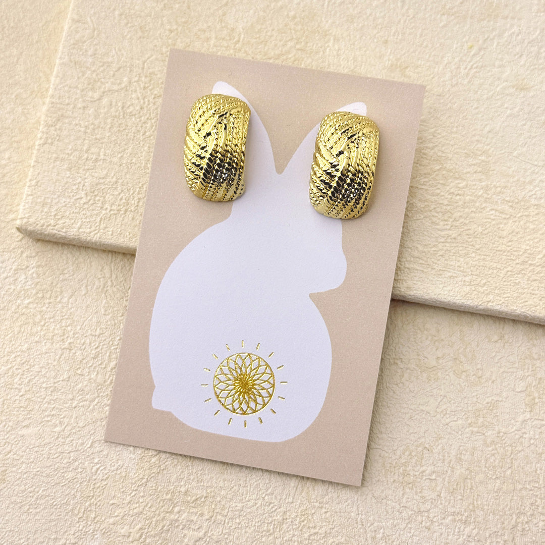 MONROE TEXTURED EARRINGS - GOLD